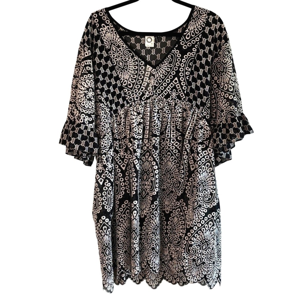 NEW Akemi + Kin Anthropologie Black White Embroidered‎ Eyelet Mini Dress Size 10